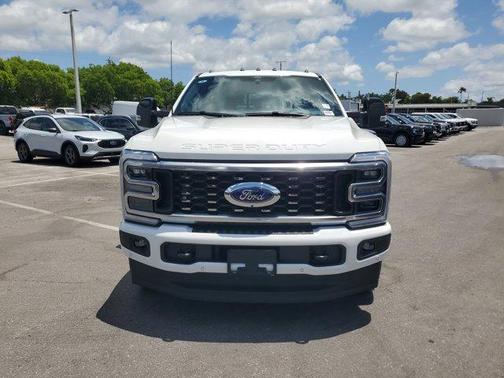 2025 Ford F-350 Platinum