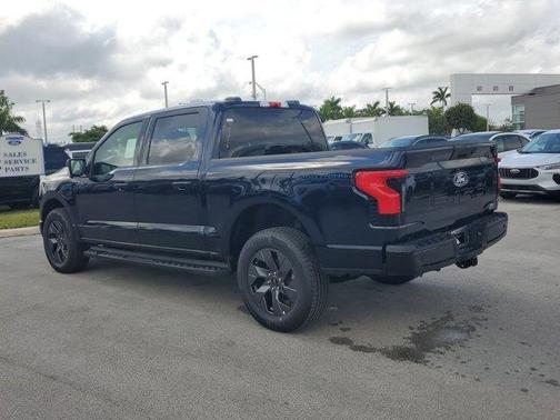 2025 Ford F-150 Lightning Flash