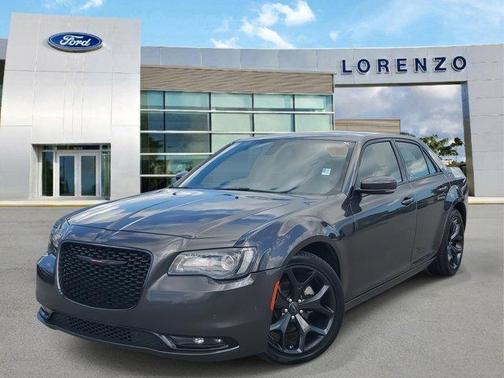 2023 Chrysler 300 S