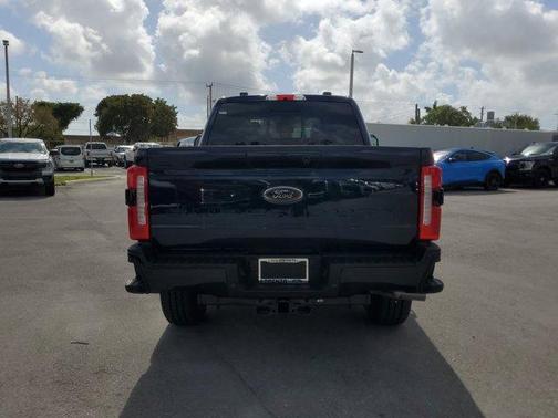 2025 Ford F-250 Lariat