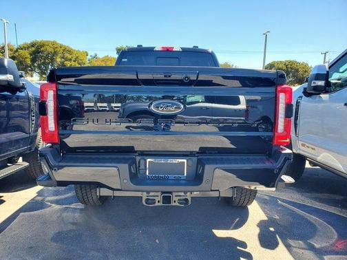 2025 Ford F-350 Lariat Super Duty
