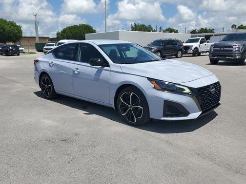 2023 Nissan Altima 2.5 SR