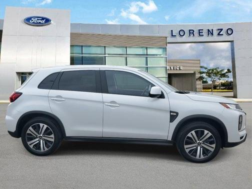 2023 Mitsubishi Outlander Sport SE