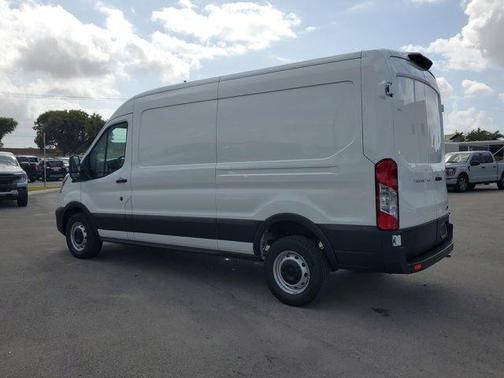 2025 Ford Transit-250 148 WB Medium Roof Cargo