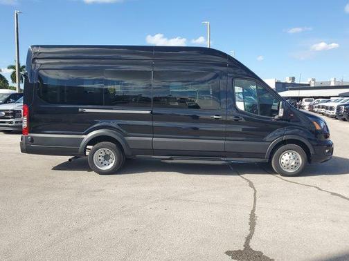 2024 Ford Transit-350 XLT