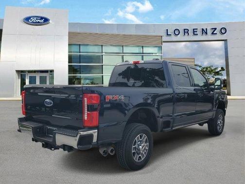 2025 Ford F-350 Lariat Super Duty