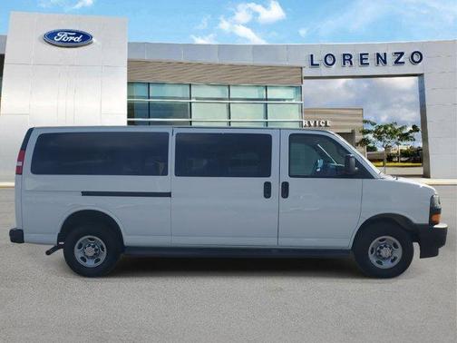 2022 Chevrolet Express 3500 LS