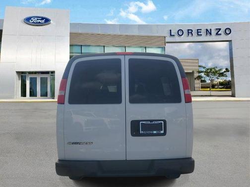 2022 Chevrolet Express 3500 LS