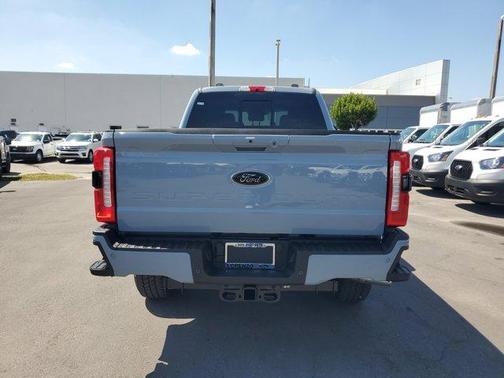 2025 Ford F-350 Lariat Super Duty