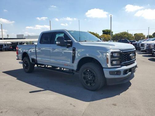 2025 Ford F-350 Lariat Super Duty