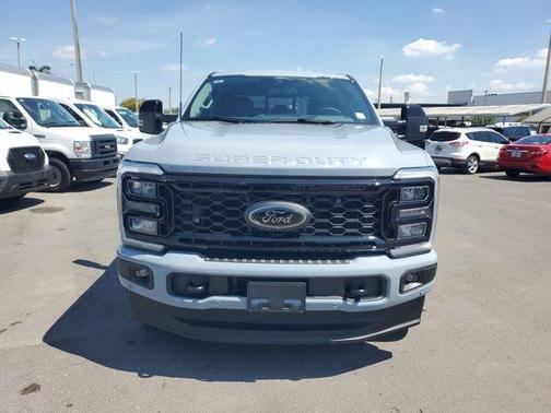 2025 Ford F-350 Lariat Super Duty