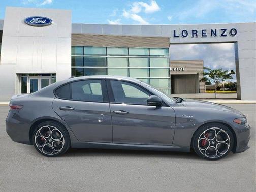 2024 Alfa Romeo Giulia Veloce