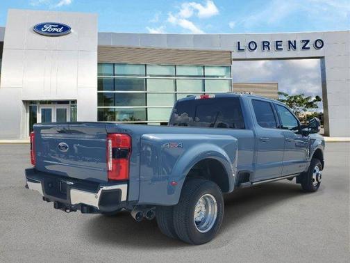 2023 Ford F-350 Lariat Super Duty