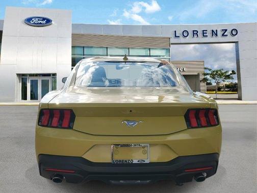 2025 Ford Mustang EcoBoost