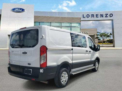 2024 Ford Transit-250 