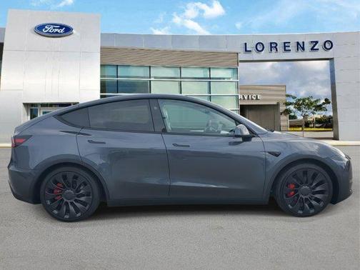 2023 Tesla Model Y Performance