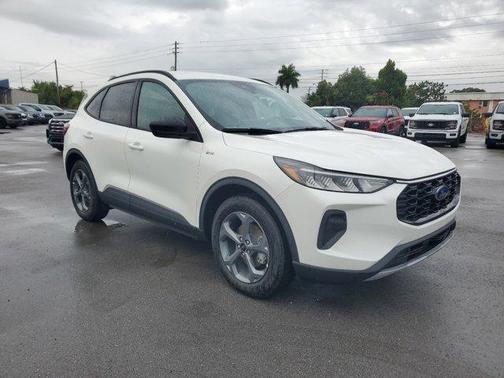 2025 Ford Escape ST-Line