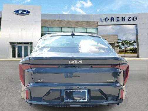 2025 Kia K4 GT-Line