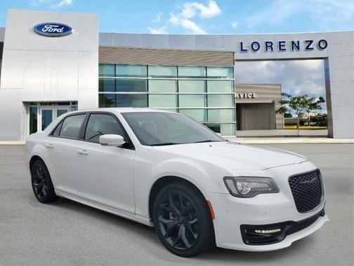 2021 Chrysler 300 S