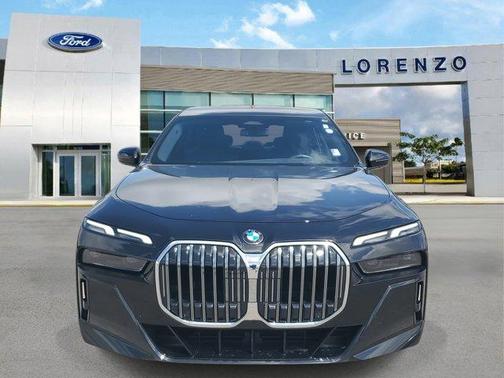 2024 BMW 740 i