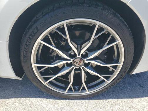 Arctic White 2026 Chevrolet Corvette Stingray w/1LT