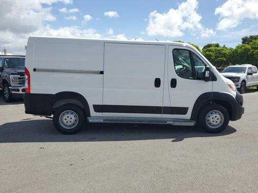 2023 RAM ProMaster 2500 Base