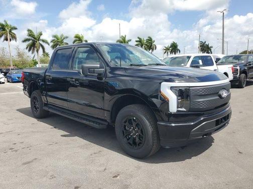 2025 Ford F-150 Lightning XLT