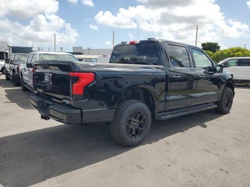 2025 Ford F-150 Lightning XLT