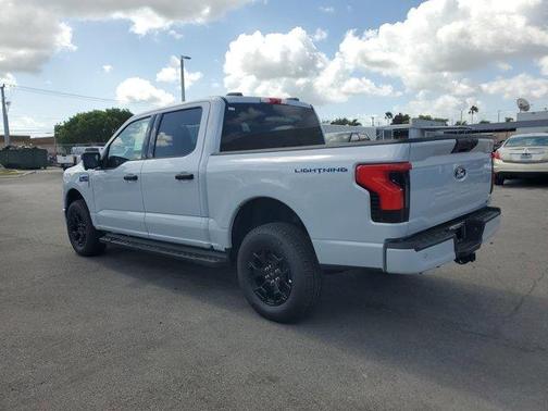 2025 Ford F-150 Lightning XLT