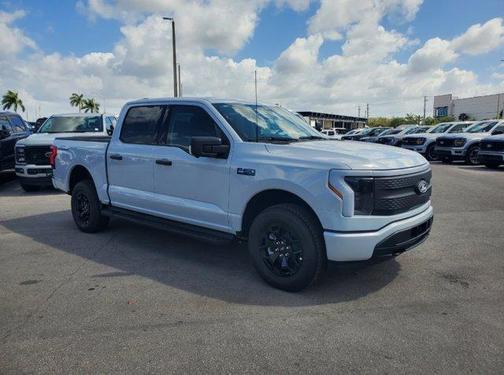 2025 Ford F-150 Lightning XLT