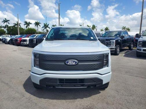 2025 Ford F-150 Lightning XLT