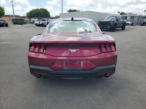 2025 Ford Mustang EcoBoost
