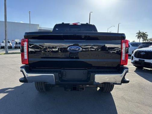 2025 Ford F-350 Lariat Super Duty