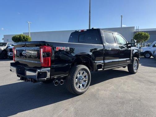 2025 Ford F-350 Lariat Super Duty