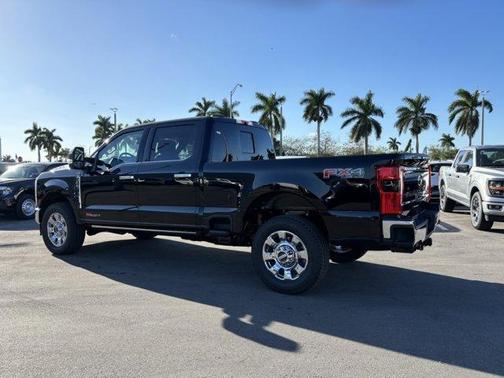 2025 Ford F-350 Lariat Super Duty
