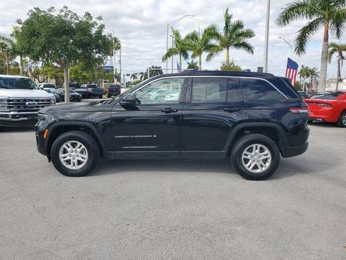 2024 Jeep Grand Cherokee Laredo