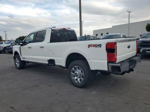 2025 Ford F-350 Lariat Super Duty