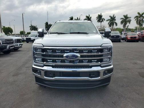 2025 Ford F-350 Lariat Super Duty