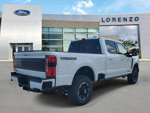2026 Ford F-250 Platinum