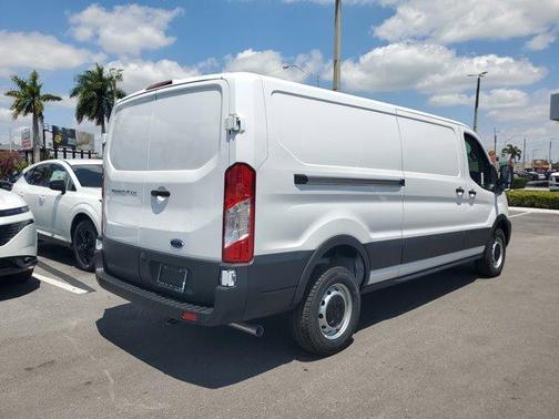 2025 Ford Transit-250