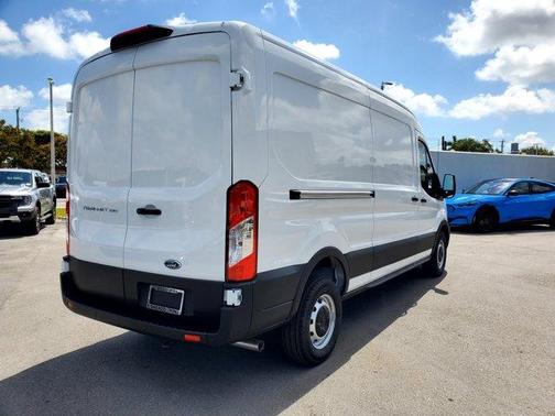 2025 Ford Transit-250 148 WB Medium Roof Cargo