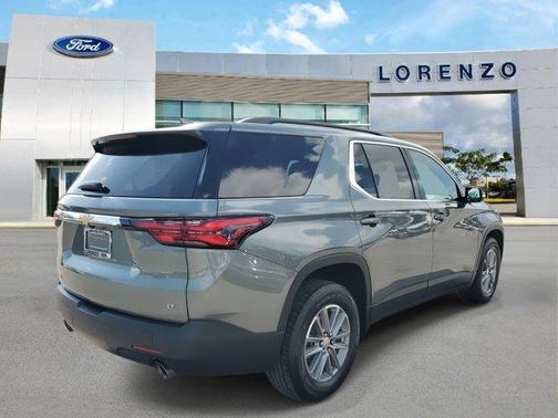 2022 Chevrolet Traverse LT Cloth