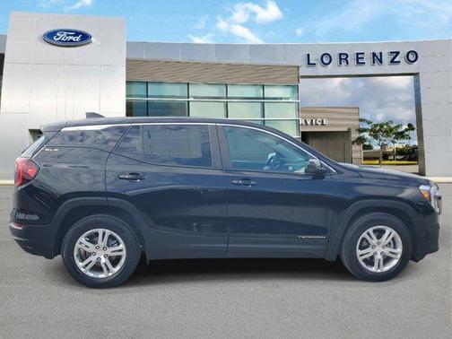 Ebony Twilight Metallic 2024 GMC Terrain SLE