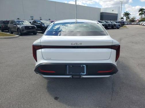 2025 Kia K4 