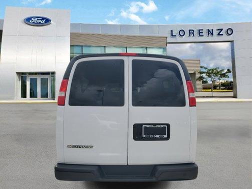 2022 Chevrolet Express 3500 LS