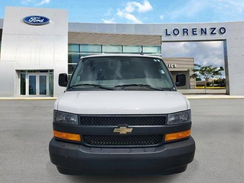 2022 Chevrolet Express 3500 LS