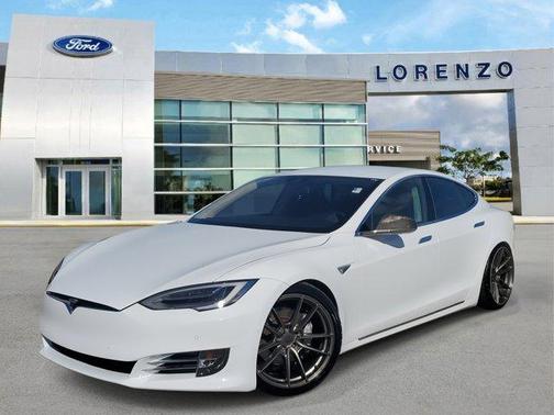 2016 Tesla Model S 90D