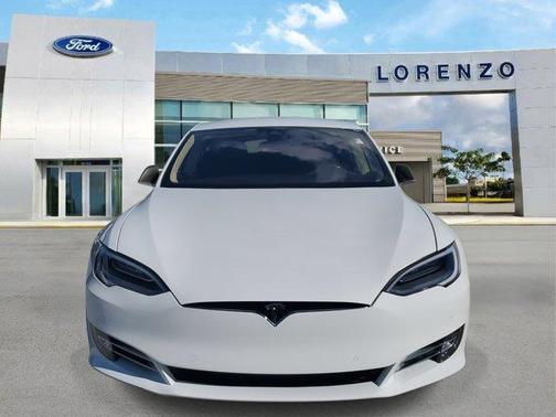 2016 Tesla Model S 90D
