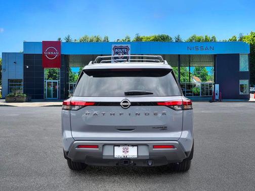 Boulder Gray Metallic 2026 Nissan Pathfinder Platinum