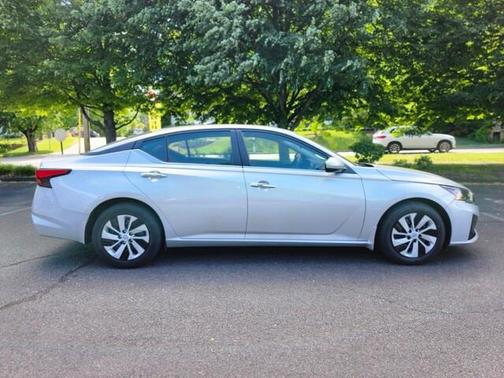 Brilliant Silver Metallic 2023 Nissan Altima 2.5 S